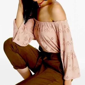 Lucky Brand Eyelet Off The Shoulder Long Sleeve Blush Top - Size XL